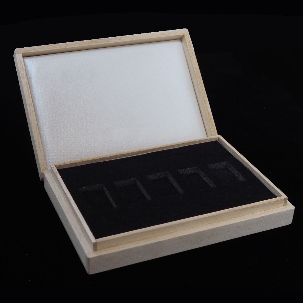 Hakoyoshi กล่องไม้ใส่ทองแท่ง Ausiris พร้อมช่องใส่5อัน ไม้คิริญี่ปุ่น พร้อมฝาปิด Made in Japan