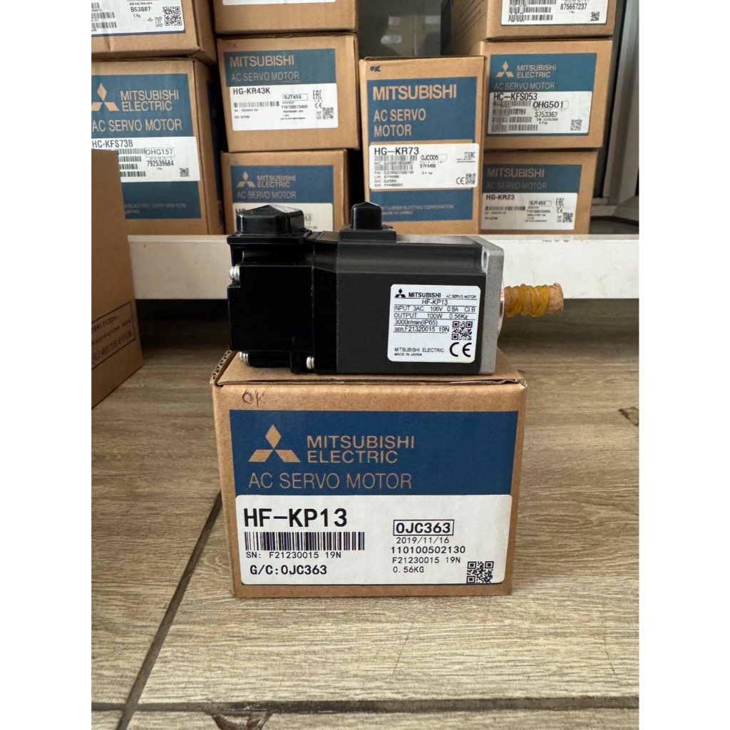 AC SERVO MOTOR MITSUBISHI HF-KP13  ราคารวมVat มีสต๊อกในไทย
