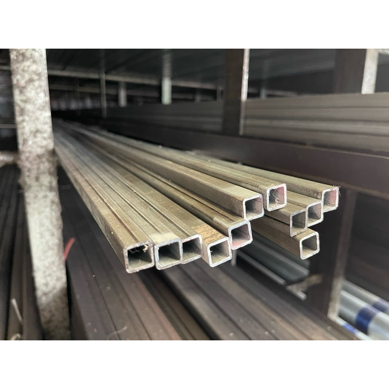 เหล็กกล่องชุบกัลวาไนซ์ 1*1นิ้ว หนา 1.6 มิล ความยาวตั้งแต่ 20-200 cm