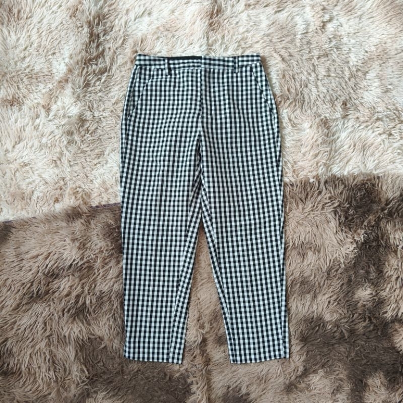 กางเกง Gu               .