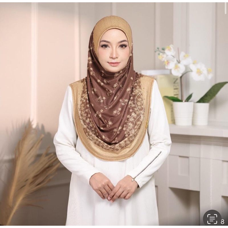 ผ้าคลุมสวมสำเร็จ รุ่น Sarah  ผ้าร่องพร้อมป้ายเหล็ก หน้านิ่มมีคาง