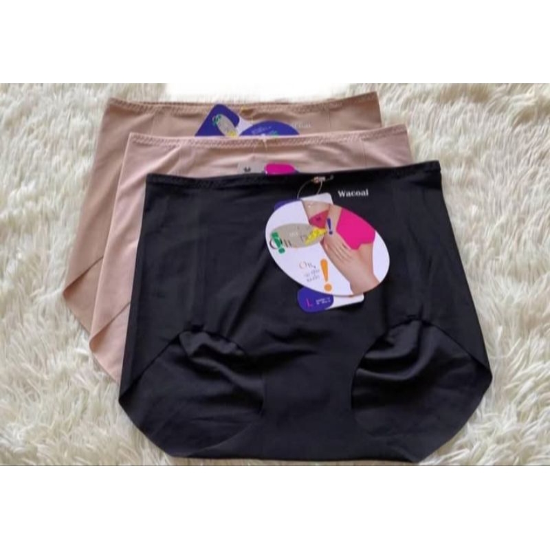 วาโก้ รุ่น WU4999 กกนไร้ขอบเอวสูงเก็บเต็มก้น(ราคาป้าย350-390)