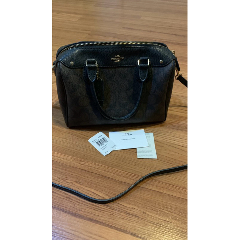 ขายกระเป๋า Coach ทองหมอน 2,500฿ แท้ มือสอง