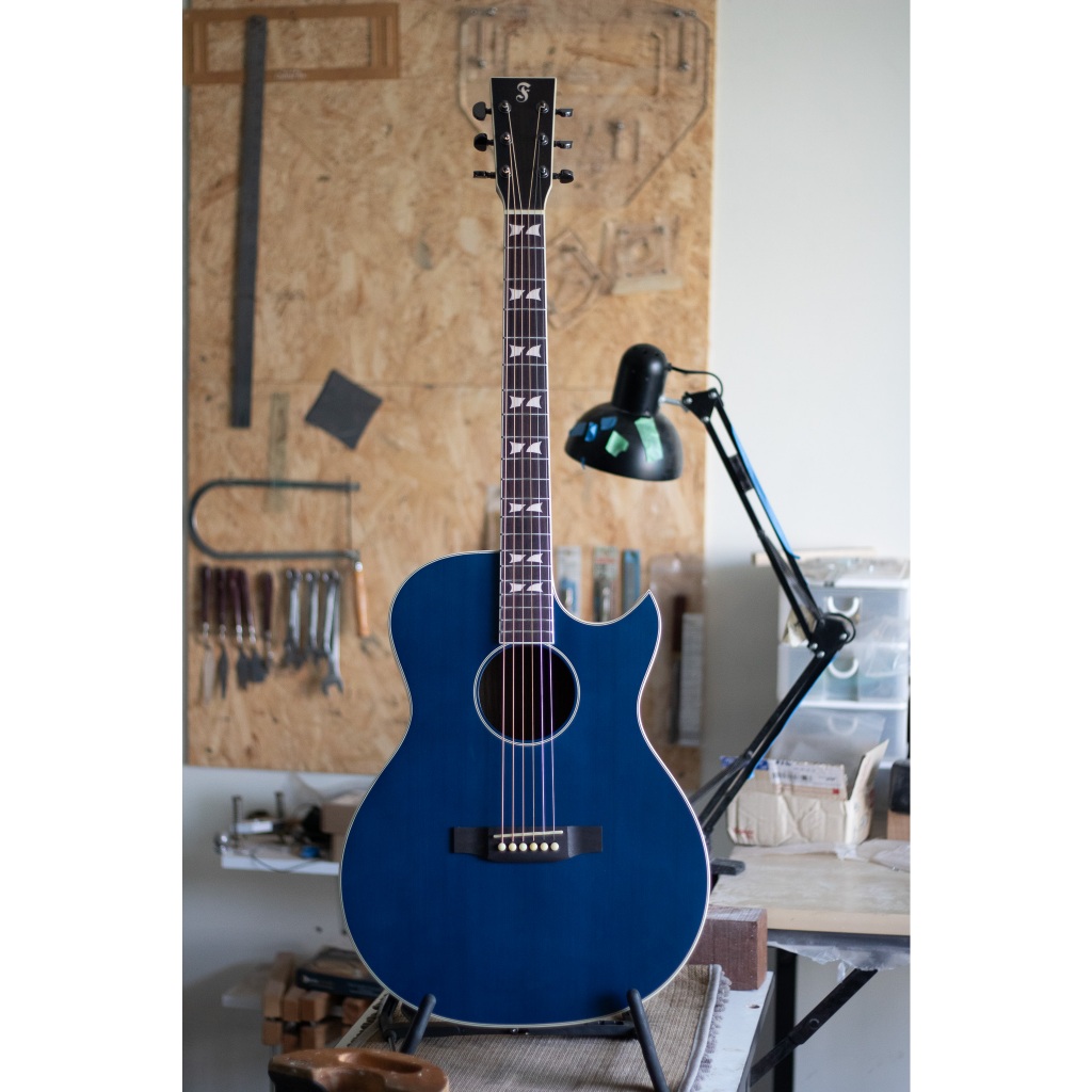 FONZO V-220SN SJ Cutaway