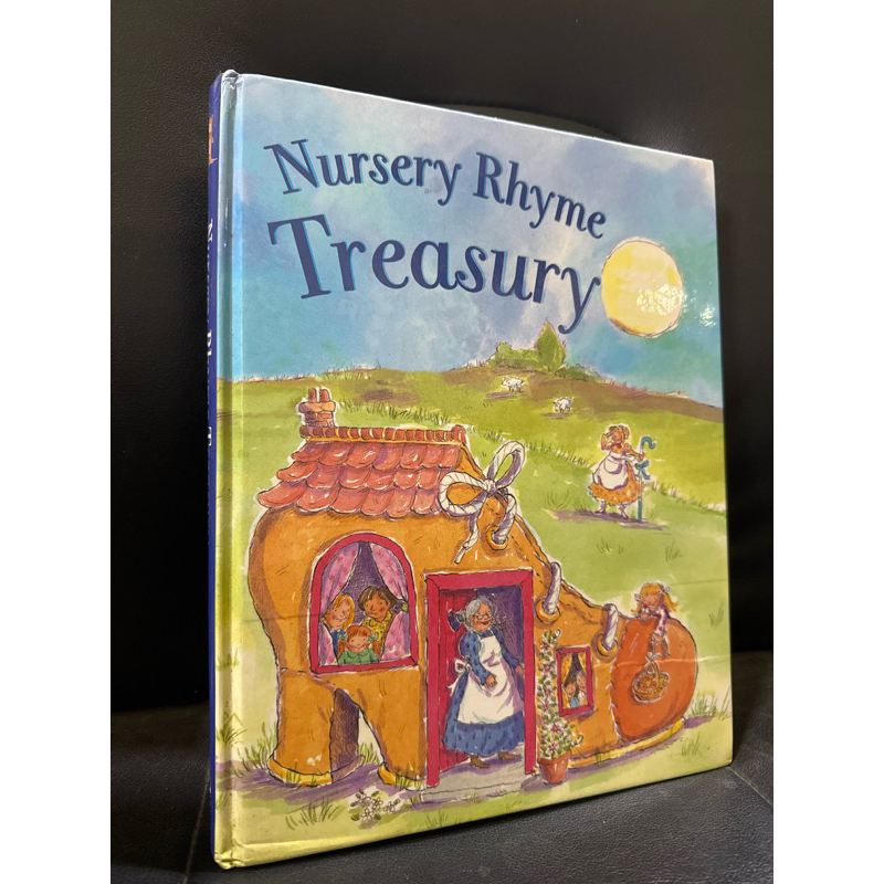 (หนังสือภาษาอังกฤษพร้อมส่ง) Nursery Rhyme Treasury (R3)