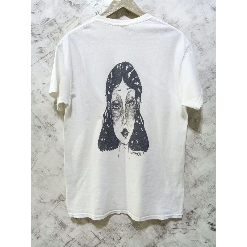 Unholy เสื้อมือสอง ลายหลัง