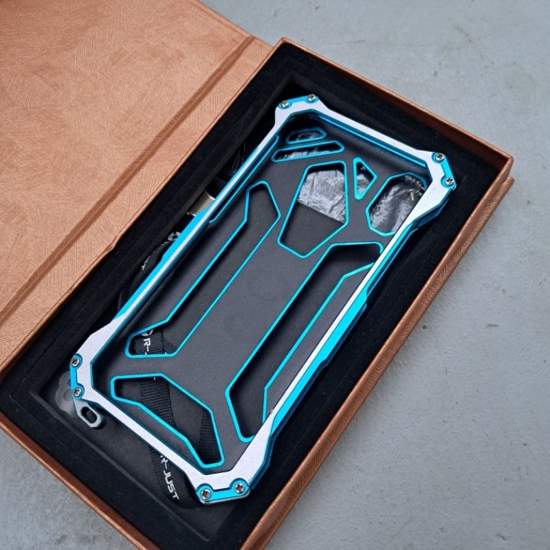 เคสอลูมีเนียม ip14 สภาพสวย มือสอง