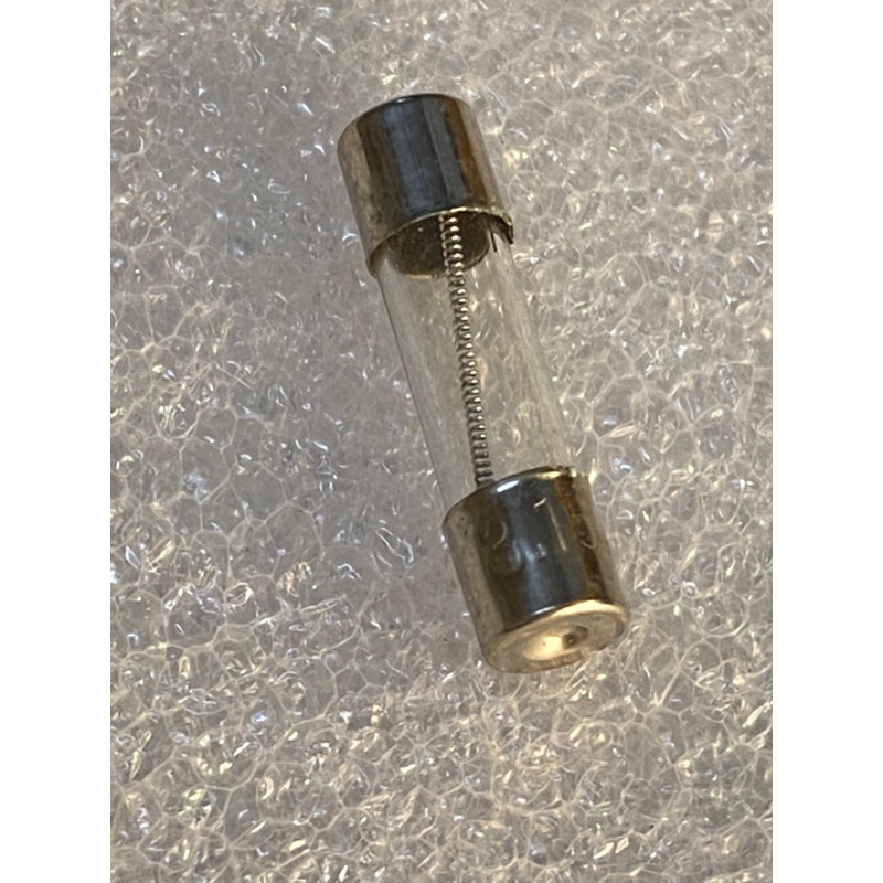 (แพ็ค10ตัว) FUSE 3.15A 250V ฟิวส์หลอดแก้ว 3.15A 250V 20mm T3.15A ฟิวส์ ใส้เกลียวใหญ่แบบขาดช้า 3.15A2