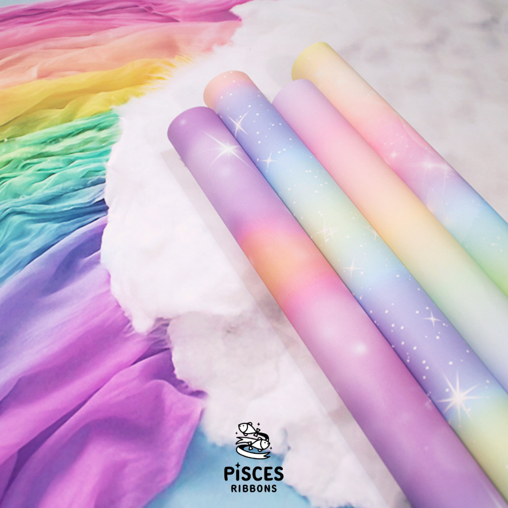 【1 แผ่น】* Rainbow Galaxy Wrapping Paper กระดาษห่อของขวัญเนื้อแมทช์  ลายกาแลคซี่ พาสเทล น่ารัก ขนาด 50×70 cm. [GW-0007]