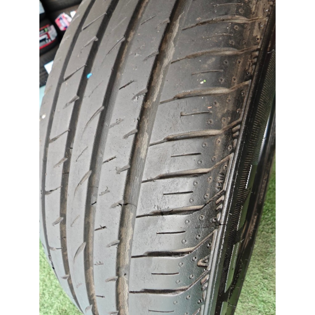 ยางเปอร์เซ็นต์ Nexen  ขนาด 185 65 R15  ยางปี 22  มี 1 เส้น มีปะ ราคา 300 บาท