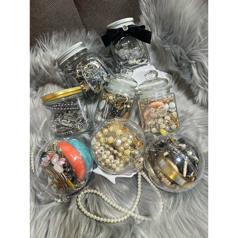 โหลสุ่มเครื่องประดับ  mystery jewelry jar A สร้อย แหวน ต่างหู กิ๊บ เข็มกลัด ข้อมือ