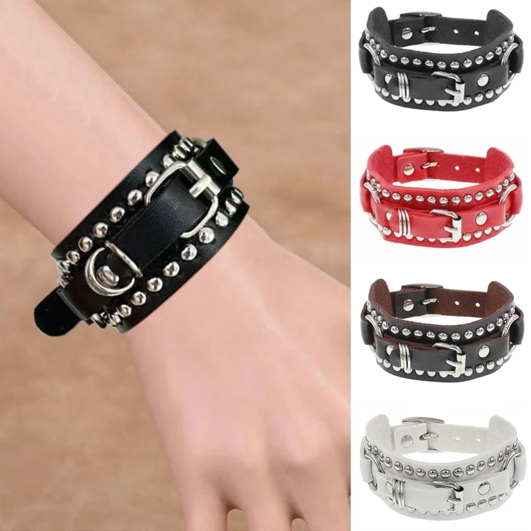 สร้อยข้อมือ กำไล ข้อมือ หนัง Punk Style Trend Rivet Leather Bracelet Personality Fashion Rock Couple Bracelet Jewelry