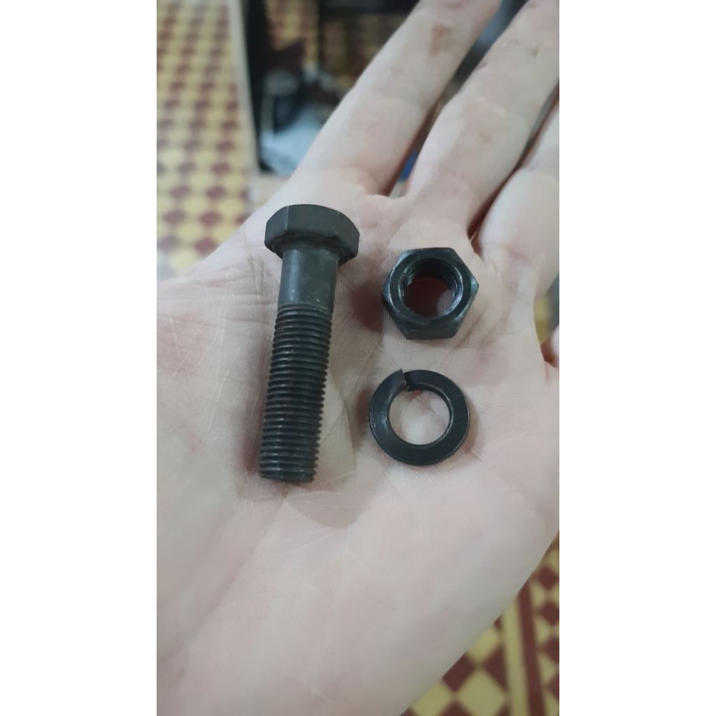 นอตผูกปลายข้อเหวี่ยง Honda GX160 GX200 GX270 GX390 GX430 ยาว1.5นิ้ว