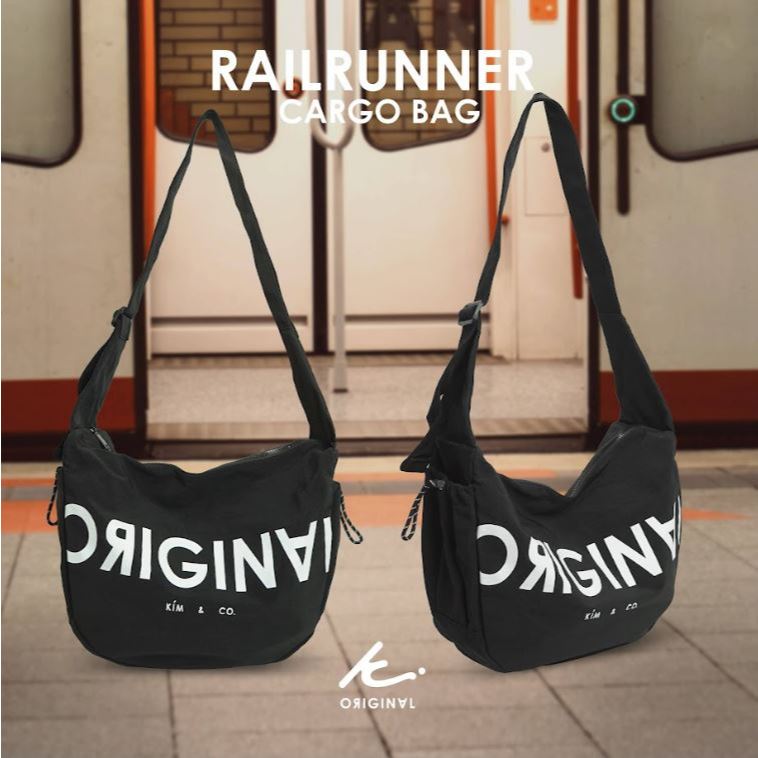 KIM&CO. ORIGINAL - RAILRUNNER CARGO BAG(KCBT008) กระเป๋า Crossbody Bag มี 2 สี ผ้าสะท้อนน้ำ