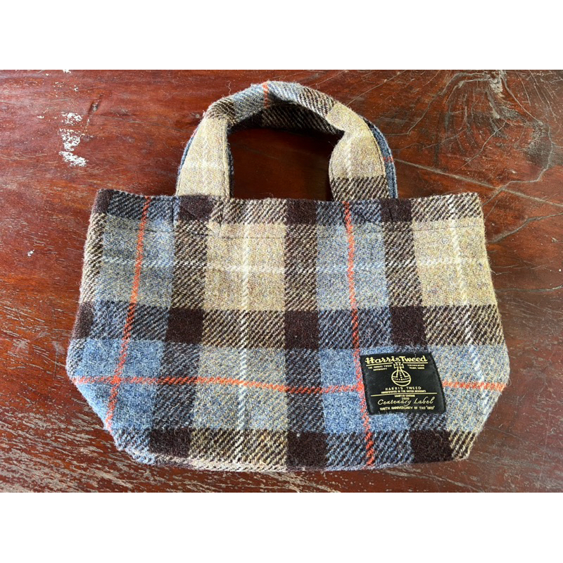 กระเป๋าผ้า Harris Tweed (LOWRYS FARM)