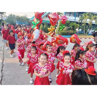 ชุดทองกวาวลายดอกเด็ก ชุดย้อนยุค 1-10ปี แขนตุ๊กตาลายดอกสำหรับเด็ก(ไม่รวมเครื่องประดับเข็มขัดตะกล้าถัดไป) ชุดการแสงชายหญิง