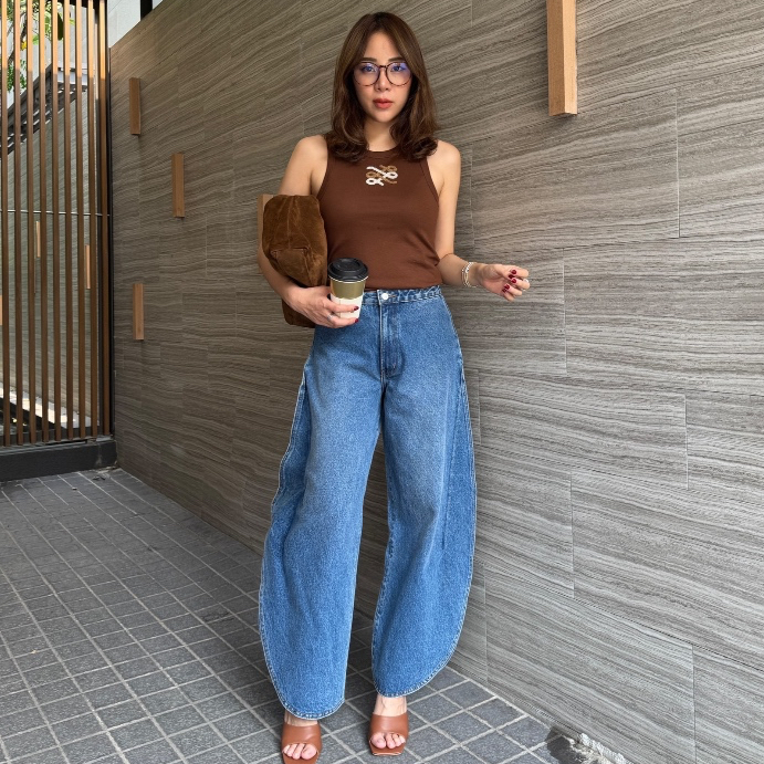 VRT - Slit curve Jeans (VRT Basic)