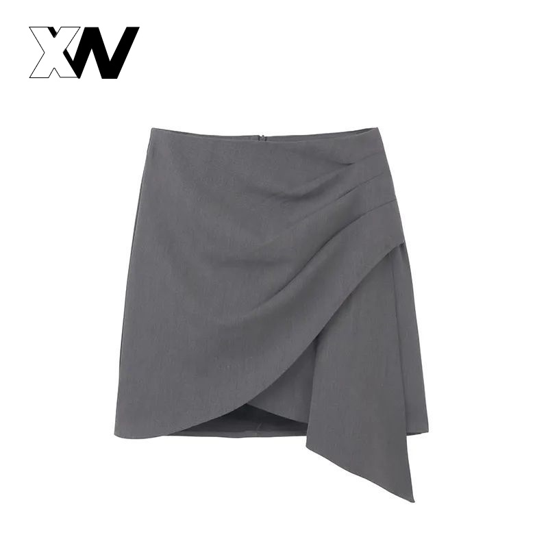 XWbrand   NEW  กระโปรงทรงสวย  สาวๆออฟฟิศ ไม่ควรพลาด  ดีไซน์เรียบหรูดูเเพง  ผ้านิ่มใส่สบาย  ใส่ได้ทุกโอกาสเลยน้าาา