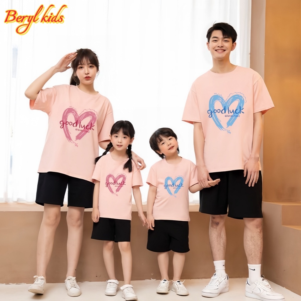 Beryl kids🌸เสื้อยืดแขนสั้นเด็ก🎀เสื้อผ้าแม่และเด็ก คอกลมลำลอง พิมพ์ลายน่ารัก สําหรับงานครอบครัว ฤดูร้อน