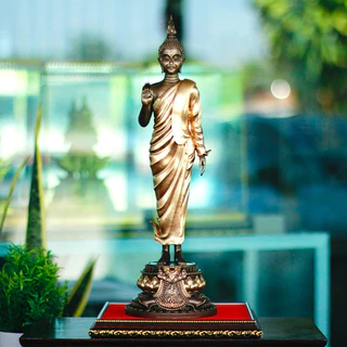 พระประจำวันเกิด แร่เหล็กน้ำพี้ หน้าตัก5นิ้ว (รุ่นใหญ่)แถมฟรีฐานรองพระ