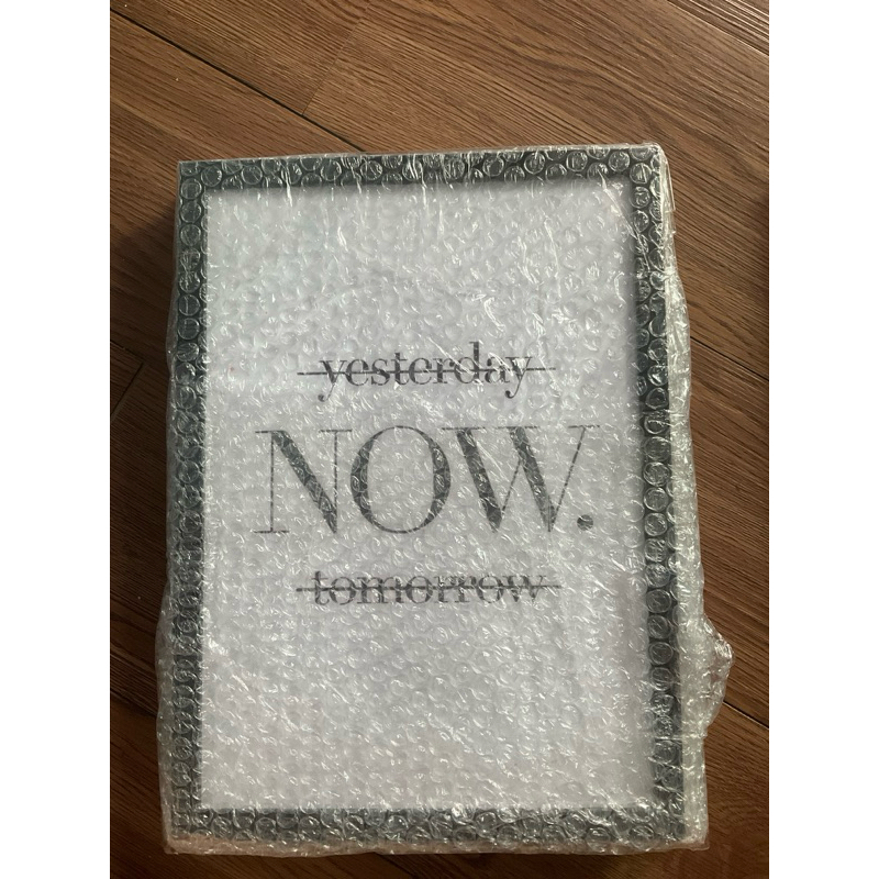 กรอบรูปตั้งโต๊ะขนาด 12x8 นิ้ว