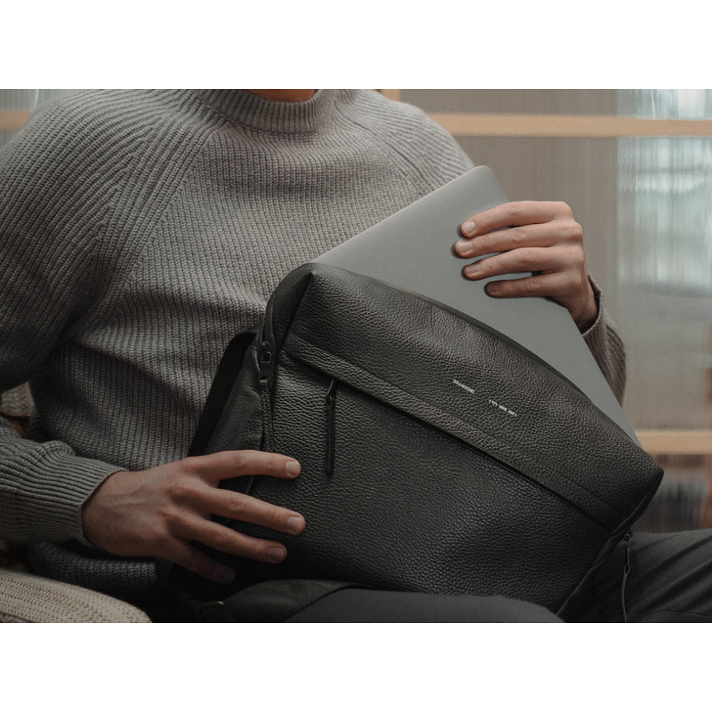 GRAMS(28) حقيبة لابتوب MacBook 14 بوصة جلد 171 — صورة 5