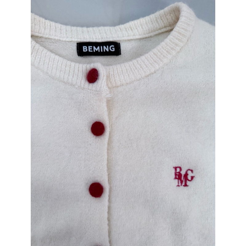 เสื้อคลุมคาร์ดิแกนสีครีมป้าย BEMING สีขาวครีมน่ารักมาก