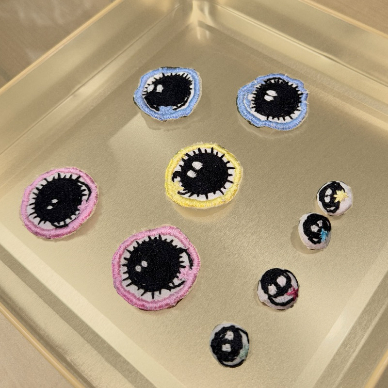 พวงกุญแจฝุ่น_ Makkuro Kurosuke