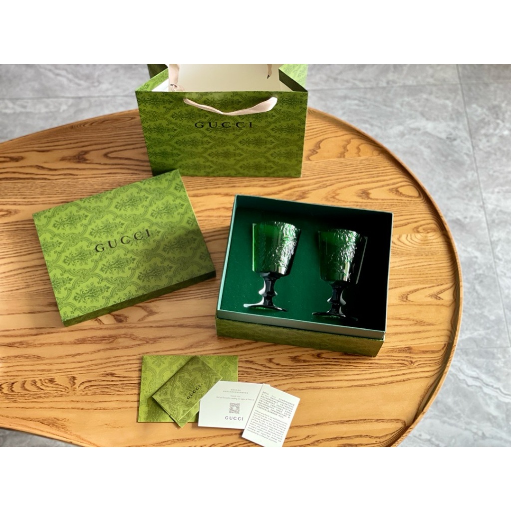 Gucci's French embossed green feather vine retro high footed glass, red wine glass, juice glass set