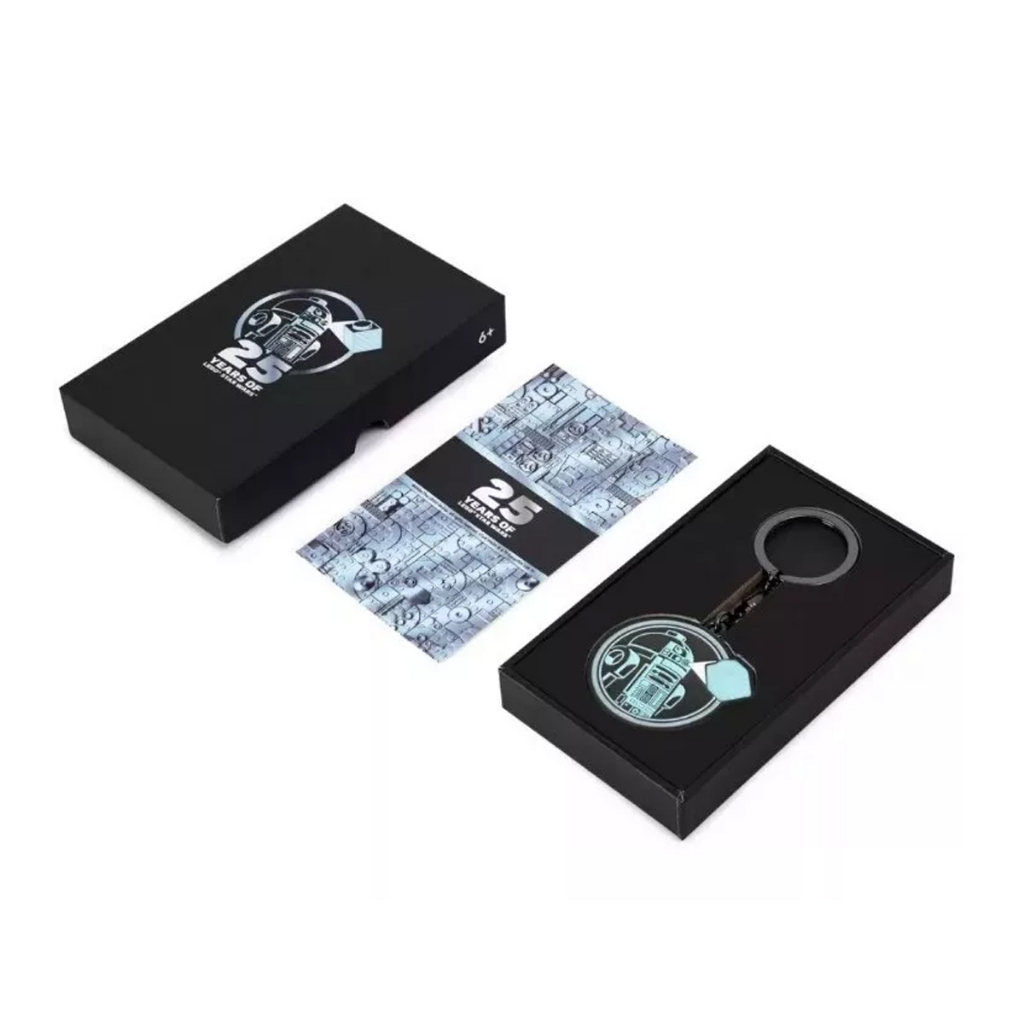 107544 : พวงกุญแจเหล็ก LEGO Star Wars Keyring - 25 Years of Star Wars R2-D2 (ผลิตปี 2024)