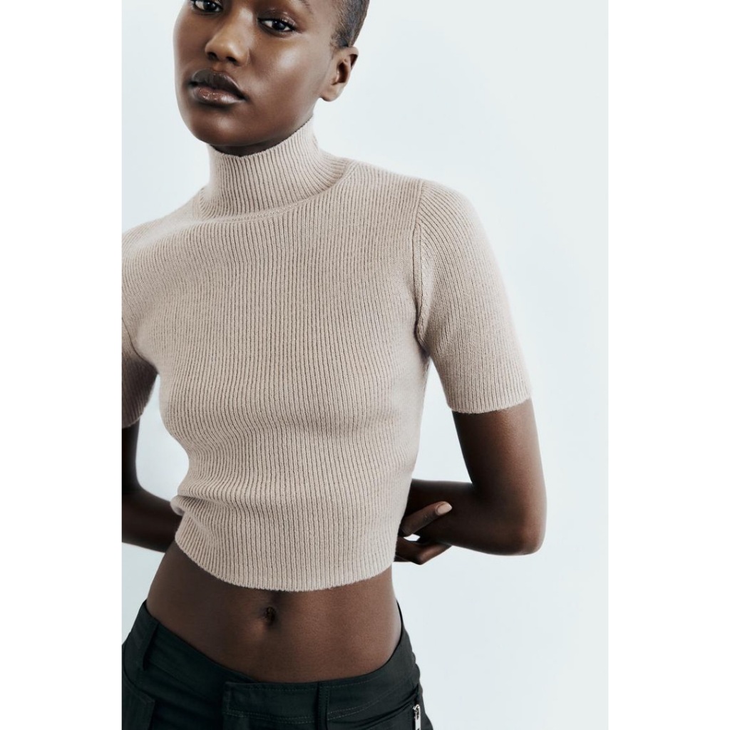 Zara แท้ 💯 Ribbed Knit Top Taupe Grey เสื้อนิตคอปีนแขนสั้น สีน้ำตาล