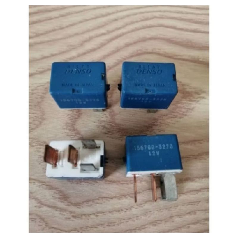 รีเลย์ 4ขา 12V. ตัวเล็กสั้น ใส่ได้หลายรุ่น ถอดแท้มือ2
