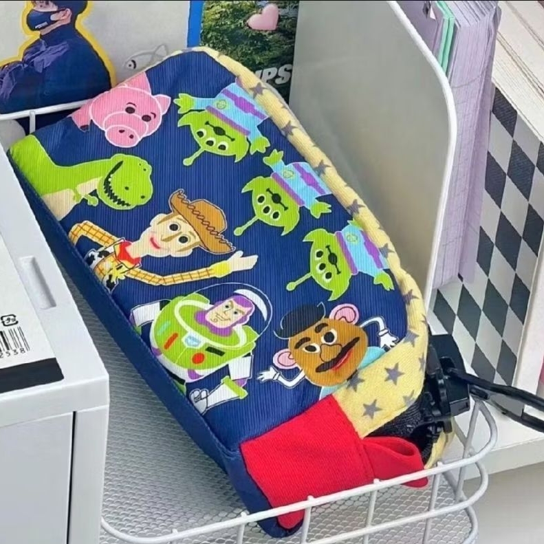 พร้อมส่งจากไทย กระเป๋าดินสอ กระเป๋าเครื่องเขียน  กระเป๋าอเนกประสงค์ พิมพ์ลายการ์ตูน ใบใหญ่ จุของได้เยอะ