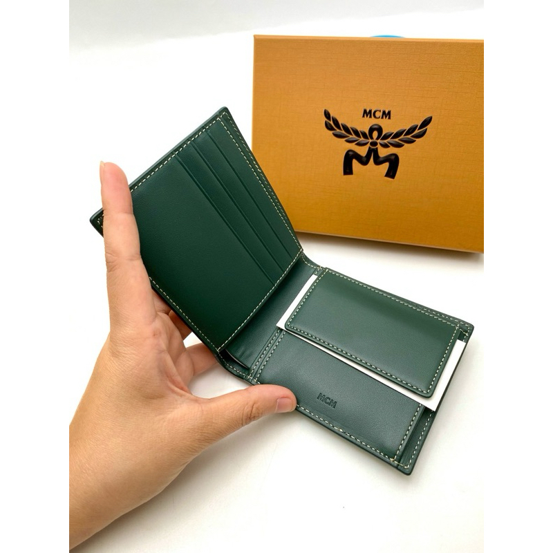 พร้อมส่ง 🔥Sale 6599🔥 กระเป๋าสตางค์ ผู้ชาย mcm มีช่องใส่เหรียญ พกพาสะดวกมาก ขนาด : 10.5x9 ซม.