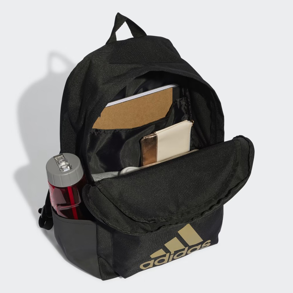 Adidas อาดิดาส กระเป๋าเป้ กระเป๋าสะพายหลัง Backpack Classic Badge of Sport IL5812 (900)