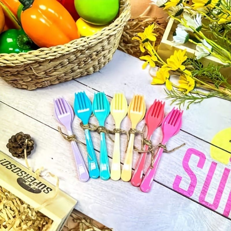 SuperSOSO  ชุดช้อนส้อมเด็กสีรุ้งขนาดกลาง Rainbow Fork&Spoon (M) ขนาด16ซม.(6.3นิ้ว) เมลามีน