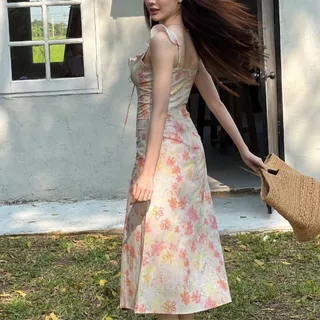 เดรสยาวลายดอกรุ่น Olivia Dress | PJKK.STUDLO