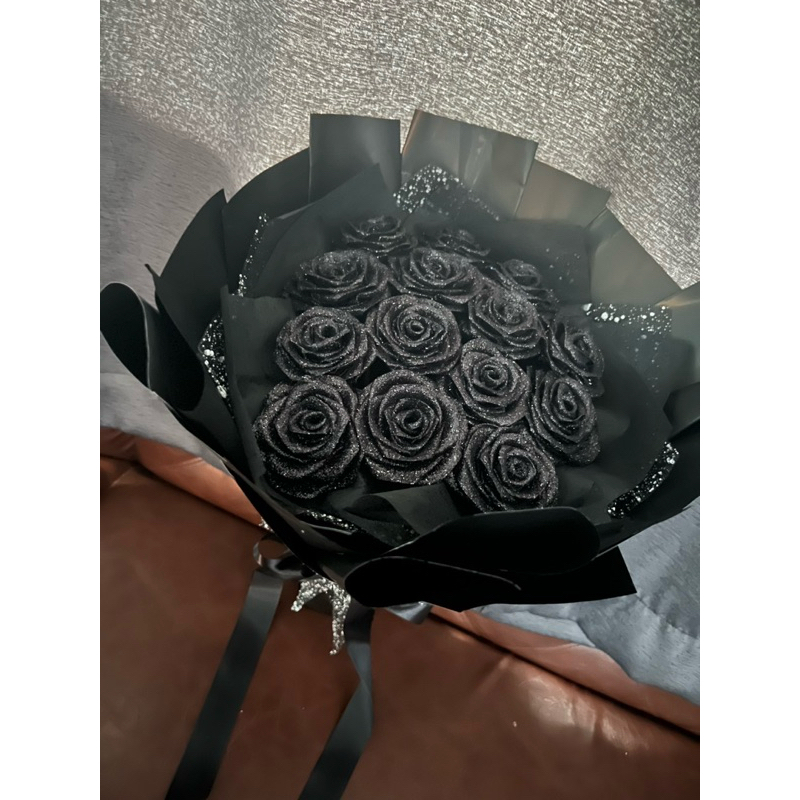 ช่อดอกไม้ริบบิ้น 14ดอก ดอกกุหลาบริบบิ้น (เปลี่ยนสีดอกกุหลาบได้ค้าบ)