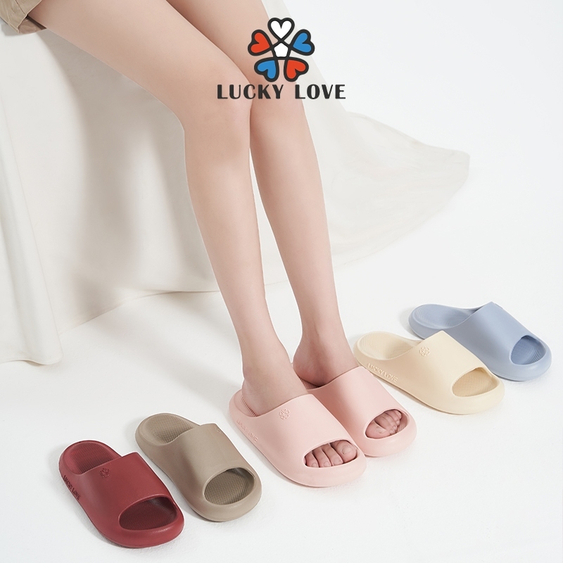 LuckyLove รองเท้าแตะหญิง รองเท้าแตะพื้นนิ่ม รองเท้าแตะกันลื่นผู้หญิง สีสันสดใส พื้นหนาและนุ่ม ป้องกันกลิ่น LK002