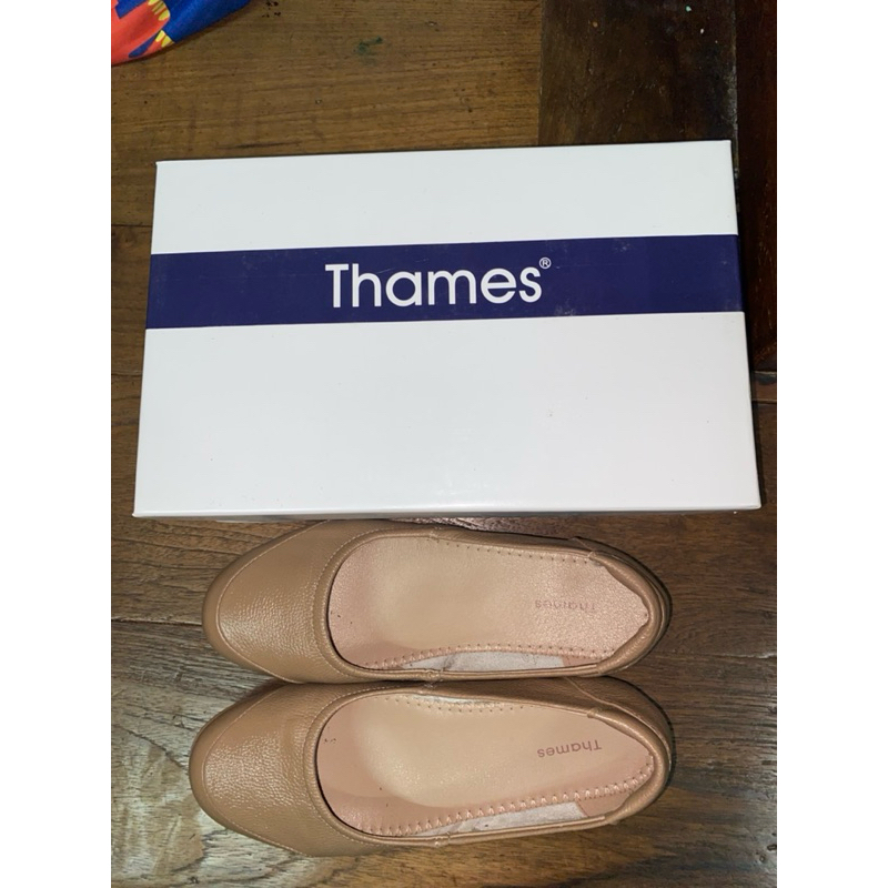 รองเท้า Thames สภาพ 95%