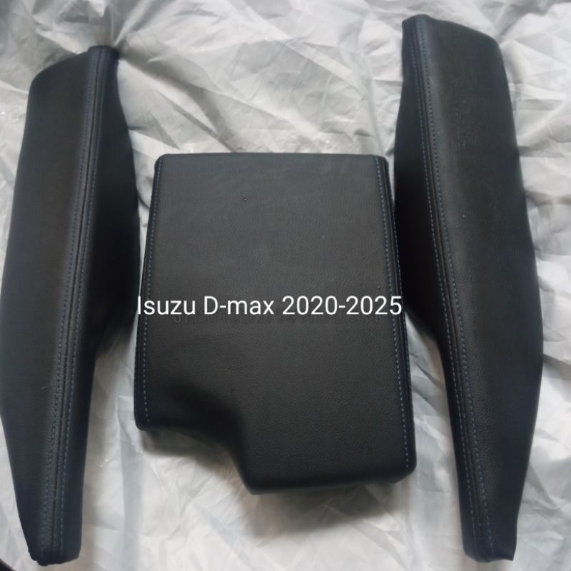 หนังหุ้มท้าวแขนรถยนต์3ชิ้นIsuzu D-max 2020-2025