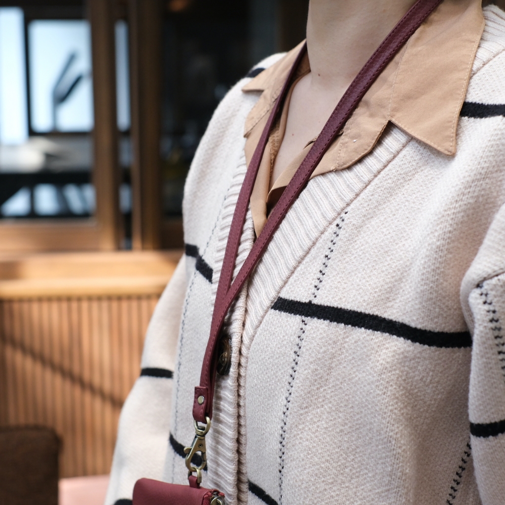🌟สายหนังวัวคล้องคอ🌟 สำหรับคล้องกระเป๋าสตางค์ กุญแจ บัตร ห้อยติดไว้ที่คอ Hatsukoi Leather Neck Strap