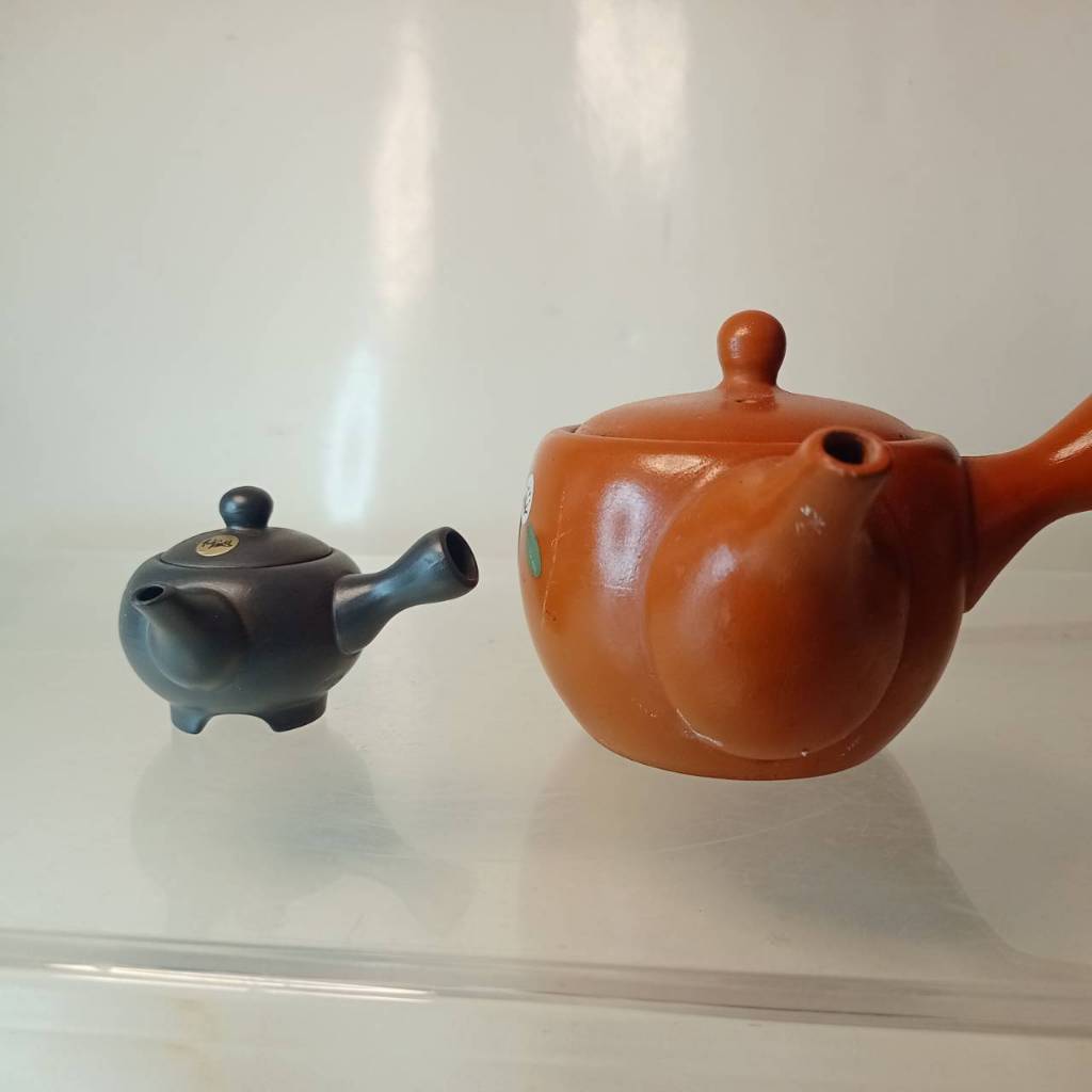 Kyushu Teapot Japanese teapot Tokoname Ware/Shinko Ware★Miniature teapot [black] ใบเล็กปั้นยาก