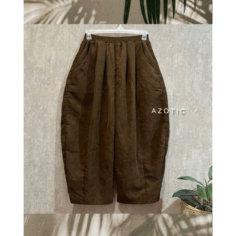 – กางเกงบอลลูน ผ้าลูกฟูก สีน้ำตาลเข้ม