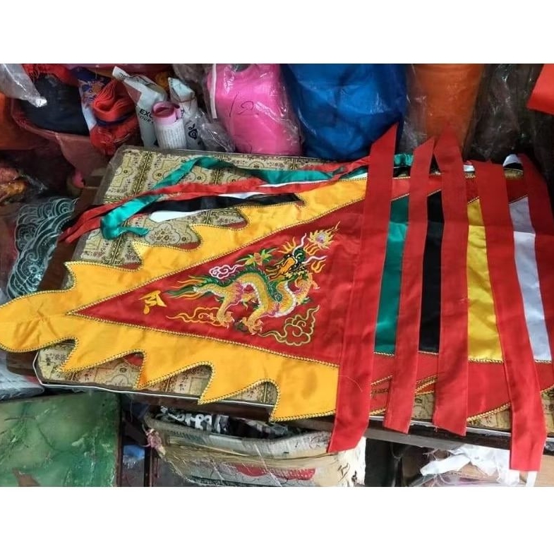 ธงมังกร ปักหน้าเดียว ขนาดกลาง24