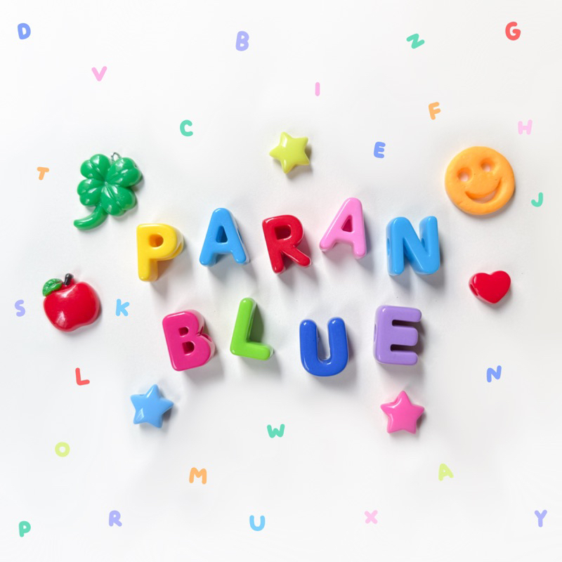 ลูกปัดตัวอักษรจัมโบ้ ร้อยเชือกรองเท้า สุ่มสี 🍎🛼 Alphabet shoes charm