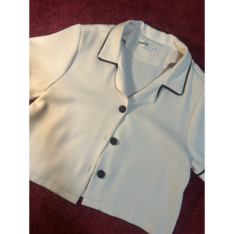 เสื้อเชิ้ตครอป copper.bkk สีคุ้กกี้ไซส์ L 🍪