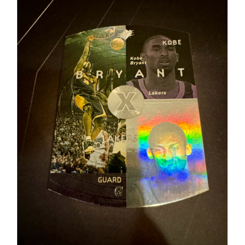 (SALE 7700 !!! ใส่ Code) Kobe Bryant Card 1997-98 Upper Deck SPX #21 Die Cut Hologram 3D LA Lakers