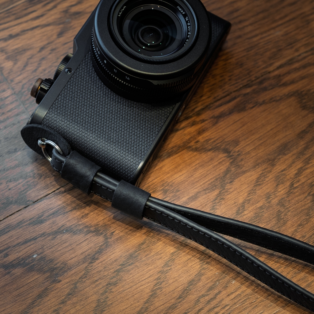 สายคล้องมือกล้องหนัง Mr.Stone Wrist Strap