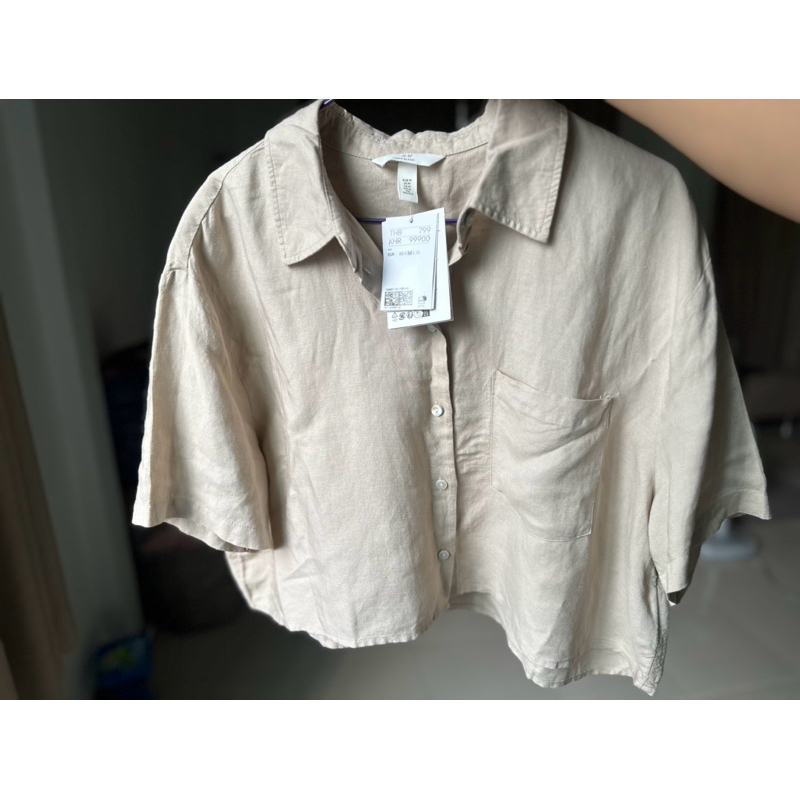 ใหม่✨ เสื้อครอปh&m ไซส์ M ป้ายห้อย ราคาเต็ม799